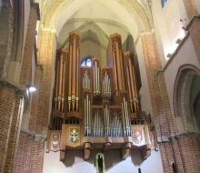 59- organy katedralne